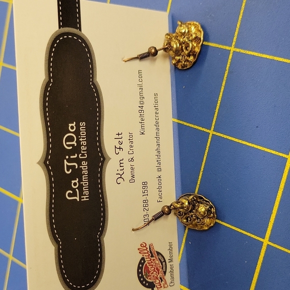 La Ti Da Handmade Creations Jewelry - Antique Vintage 0.25" Tea Set Gold Tone Earrings